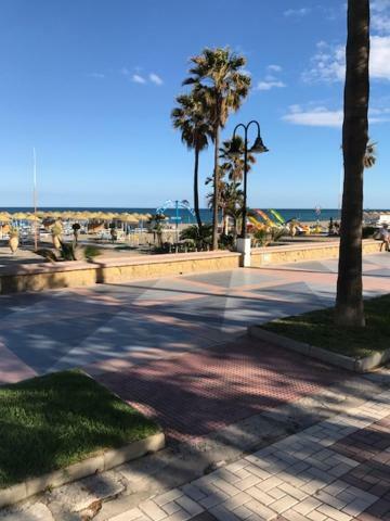 Playacarihuela Daire Torremolinos Dış mekan fotoğraf